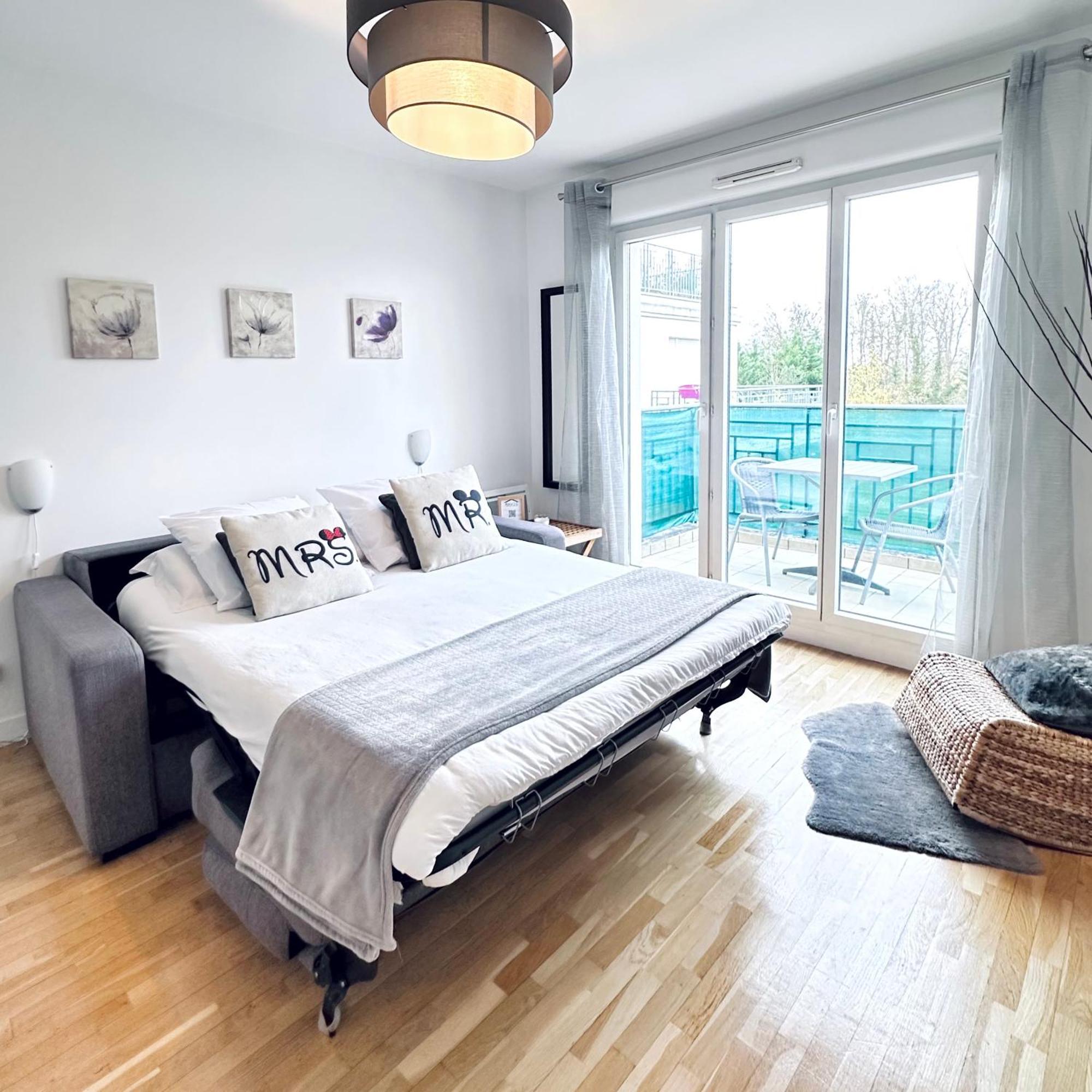Sweet Apartment In Front Of Disneyland'S Castel มองต์เตฮวา ภายนอก รูปภาพ